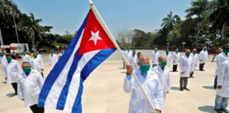 México resiste a la presión de Trump y sostiene el controvertido programa de médicos cubanos