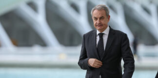 España: juez accede a petición de Rodríguez Zapatero y pospone la declaración del caso Plus Ultra