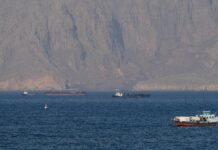 Última hora de la guerra de Estados Unidos e Israel contra Irán, en directo | Irán advierte de que la “interferencia” de EEUU en el estrecho de Ormuz es una “violación del alto el fuego”