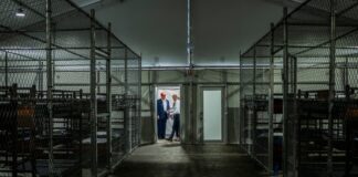 Florida abre la puerta al cierre de Alligator Alcatraz entre dudas sobre su costo y eficacia