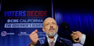 Steve Hilton, el comentarista político respaldado por Trump que lidera las encuestas para gobernador de California