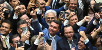 Nuevo revés para Lula: el Congreso aprueba ley que reduce las penas de Jair Bolsonaro y otros conspiradores