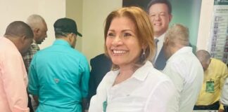 Presidente FP West Palm Beach llama dominicanos a cedularse