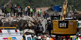 "Todavía hay gente con vida": 1.600 socorristas llegan a Venezuela, mientras se reduce el tiempo para hallar sobrevivientes