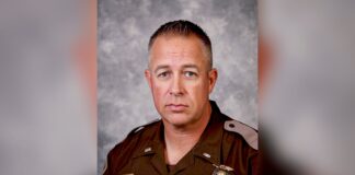 Trump nombra a Lance Schroyer, un exagente de la policía estatal de Oklahoma, nuevo director del ICE