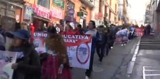 Protestas en Bolivia: colegios en pausa por bloqueos; profesores exigen aumento salarial