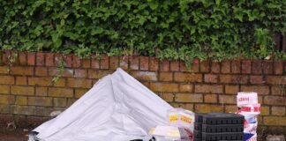 Un hombre intenta decapitar a otro en el norte de Belfast antes de ser detenido | Internacional