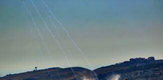 La guerra de Estados Unidos e Israel contra Irán, en directo | Hezbolá e Israel intercambian ataques pese al alto el fuego