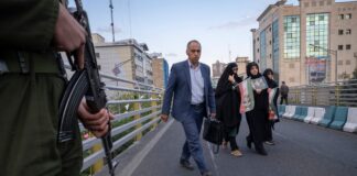 El régimen iraní acelera la represión con acusaciones de espionaje