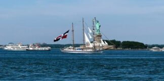 RD celebra 250 aniversario de independencia de EE.UU. con presencia naval en Nueva York