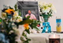 Un juez impide la deportación de un testigo de la muerte del mexicano abatido por un agente del ICE en Houston