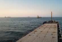 Estados Unidos exige a Irán que se comprometa públicamente a no atacar barcos en el estrecho de Ormuz