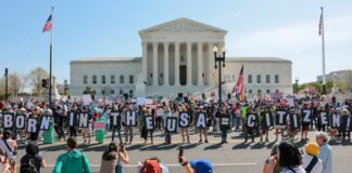 El revés del Supremo a Trump en la ciudadanía por nacimiento es la excepción en una serie de triunfos para su política migratoria