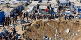 Israel mata a 15 palestinos en Gaza y no cesa sus bombardeos pese al plan de desarme de Hamás
