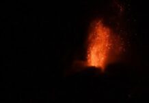 Al menos 1.700 evacuados en Guatemala por erupción explosiva del volcán de Fuego