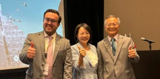 EL SUEÑO DEL SILICIO EN LA TIERRA DEL NEARSHORING Jesús Valdés, Director de Promoción Económica Internacional, Violeta S.H.Hsu, Representante de la Oficina Económica y Cultural de Taipei en México y Jonny Shieh, Jefe de la Misión Comercial