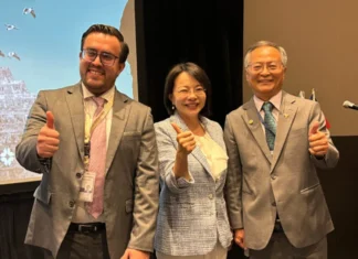 Jesús Valdés, Director de Promoción Económica Internacional, Violeta S.H.Hsu, Representante de la Oficina Económica y Cultural de Taipei en México y Jonny Shieh, Jefe de la Misión Comercial