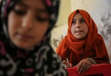 Una universitaria afgana narra cómo los talibanes han expulsado a millones de mujeres y niñas de las escuelas: “Esperábamos que la comunidad internacional escuchara nuestro grito”