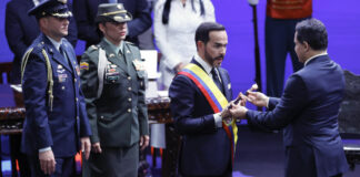 ¿Qué implica la nacionalidad estadounidense de Abelardo de la Espriella para la Presidencia de Colombia?