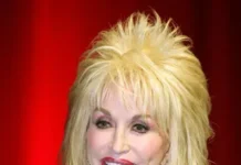 Dolly Rebecca Parton: La Reina del Country y Filántropa Extraordinaria