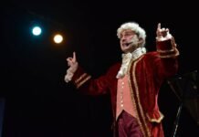 MOZART DESCIENDE DEL PEDESTAL: El experimento lúdico que reta la cartelera dominicana